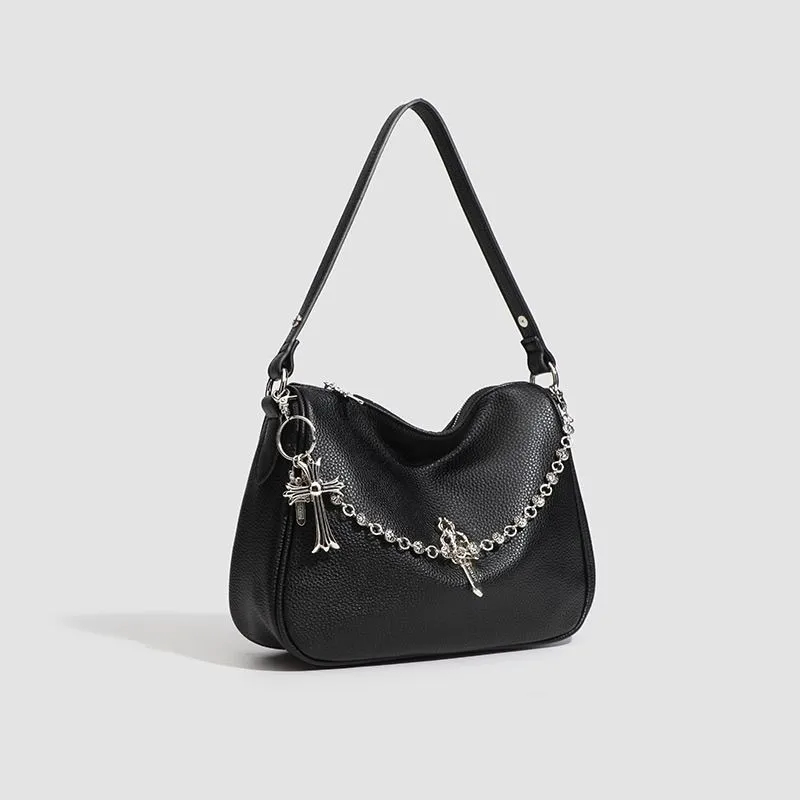 クロムハーツ レザーショルダーバッグ 黒 中型 チェーン付き