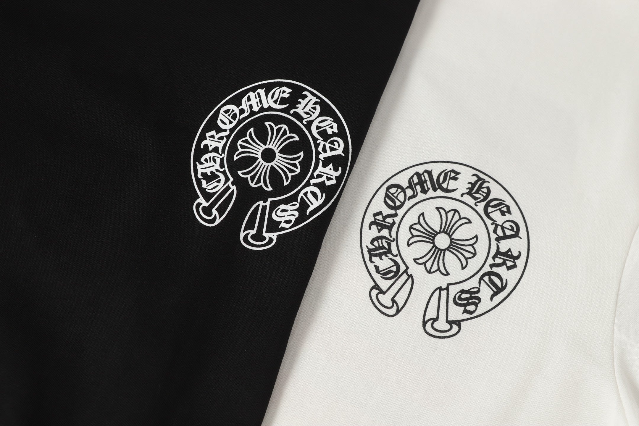CHROME HEARTS（クロムハーツ）長袖Tシャツ スウェットシャツ