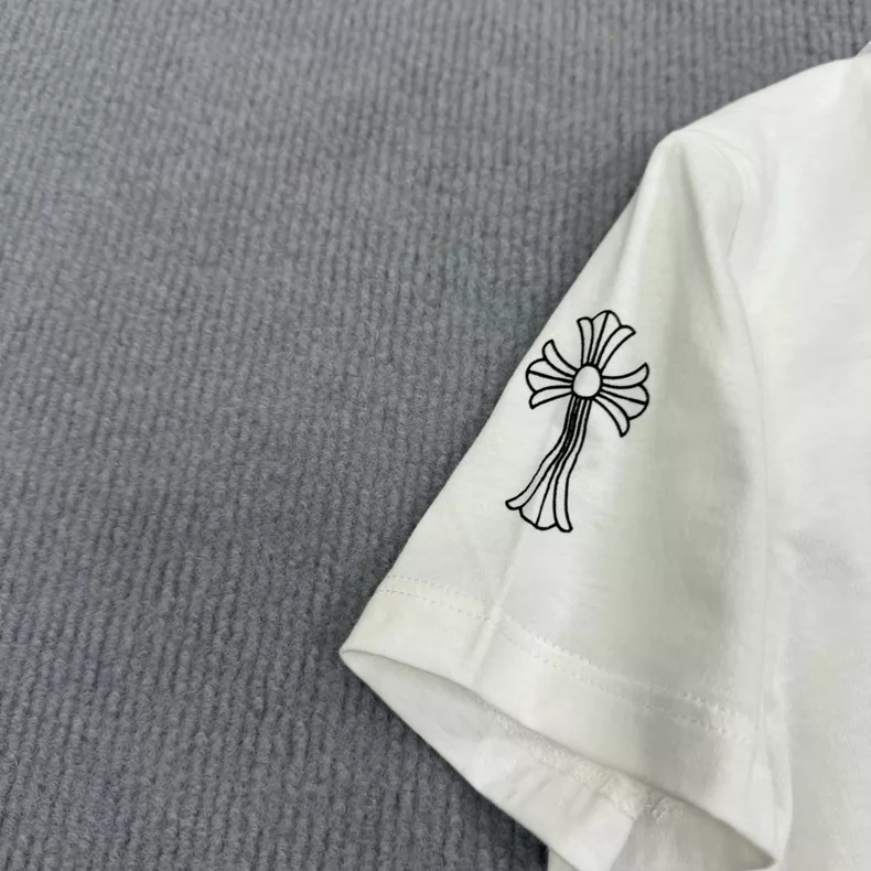 【クロムハーツ】Vネックプリント半袖Tシャツ レディース フィットシルエット キャミソールトップス ホワイト/ブラック