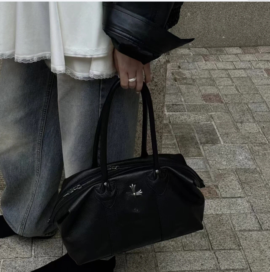 CHROME HEARTS  クロムハーツ  ラージクロス ハンドバッグ レザー シルバー  黒  