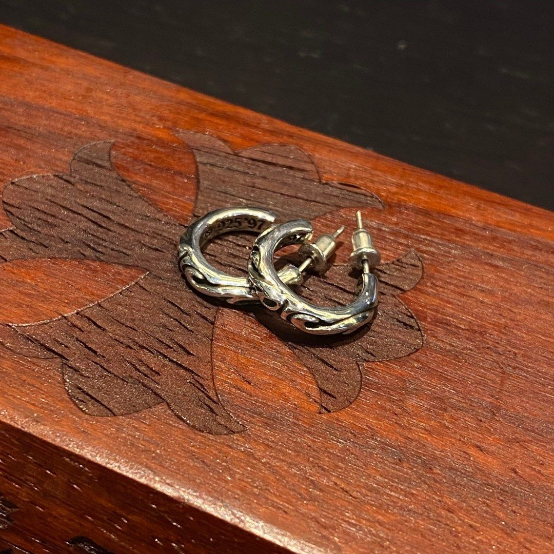 CHROME HEARTS/HOOP SCROLL ピアス 片耳