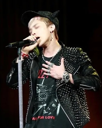クロムハーツ キーパーリング，G-Dragon(BIGBANG)、西川貴教、藤ヶ谷