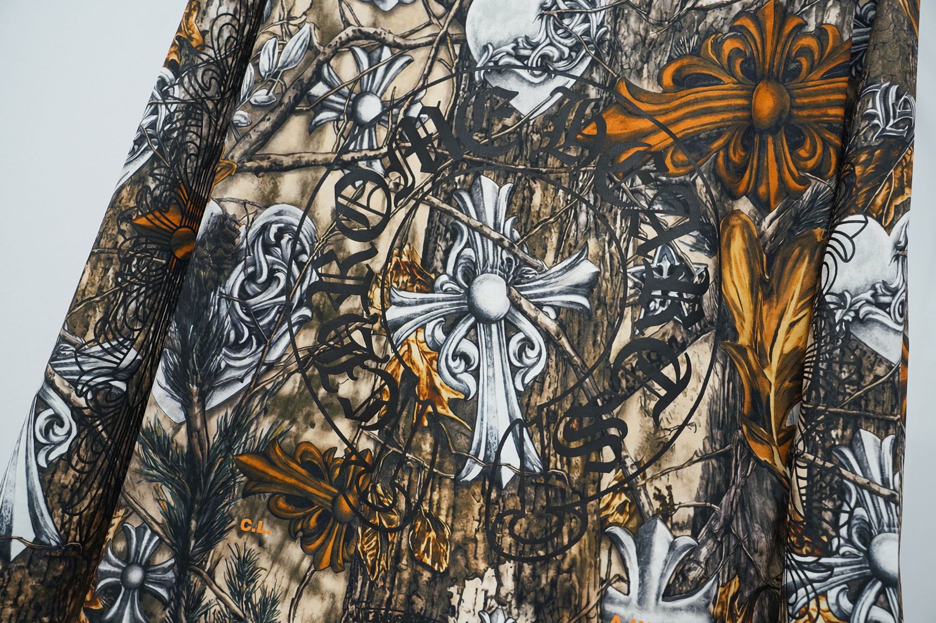 CHROME HEARTS（クロムハーツ） ブラウン×マルチカラー  メンズ・レディース プリント Tシャツ／スウェット／パンツ