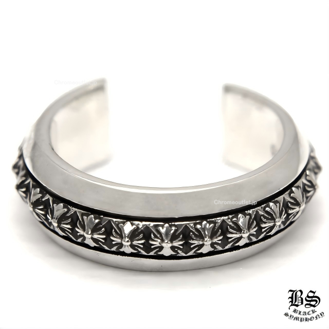 クロムハーツ CHプラスピラミッドオープンバンドリング