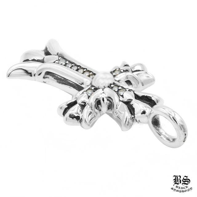 クロムハーツ ダブルCHクロスチャーム with パヴェダイヤモンド