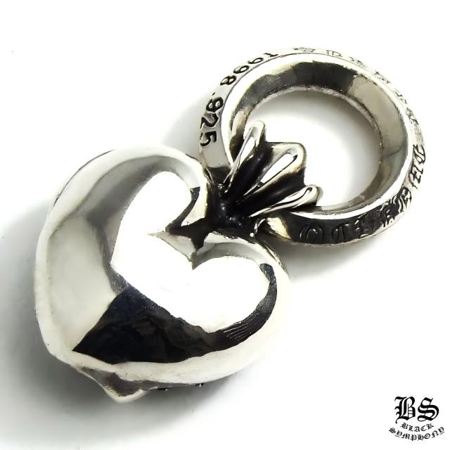 クロムハーツ ハートチャーム with パヴェダイヤモンド