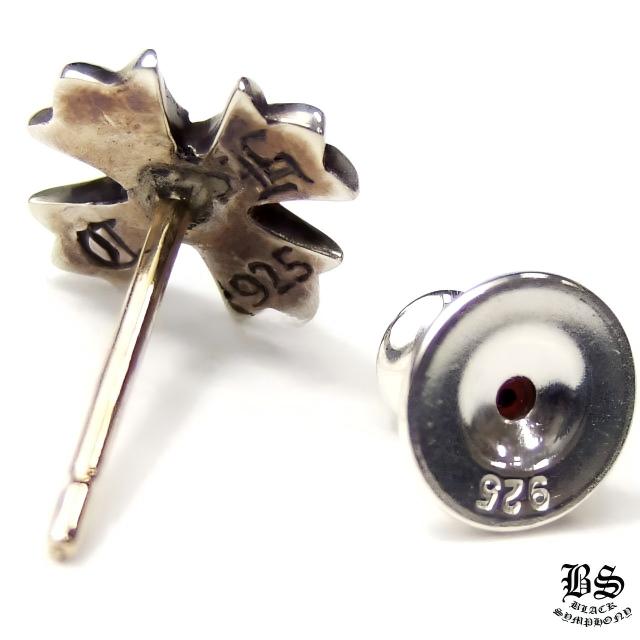 クロムハーツ CHプラススタッドピアスwithブラックダイヤモンド