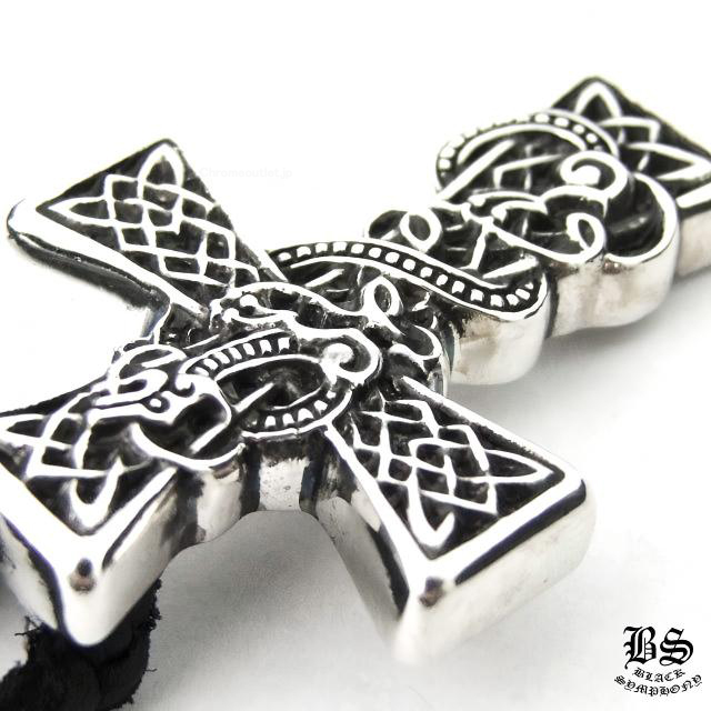 クロムハーツ ケルティッククロスペンダントXS