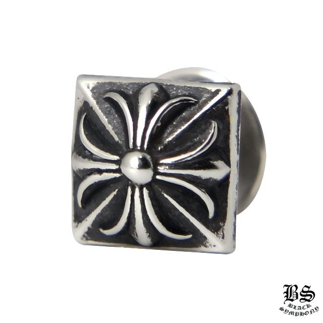 CHROME HEARTS クロムハーツ CHプラスピラミッドスタッドピアス