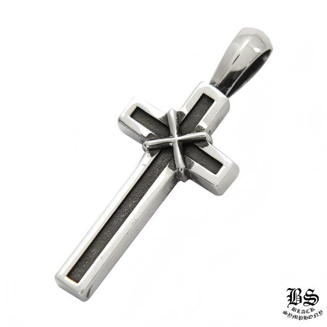 クロムハーツ メイプルソープクロスチャーム