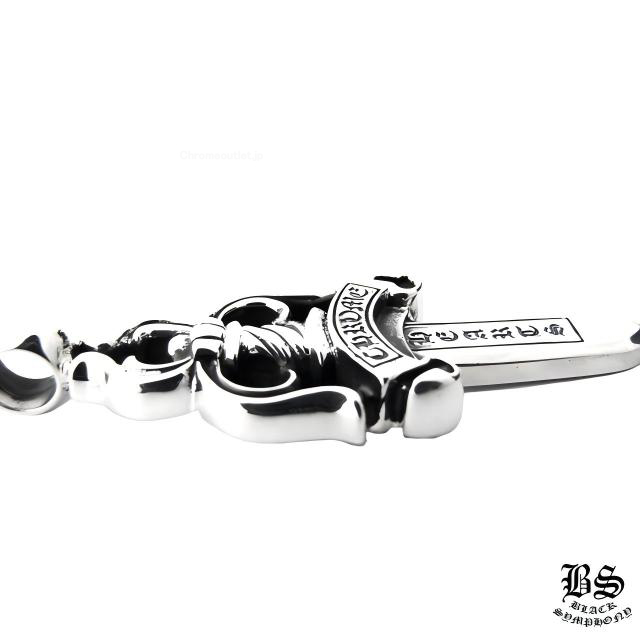 クロムハーツ ダガーペンダントラージ