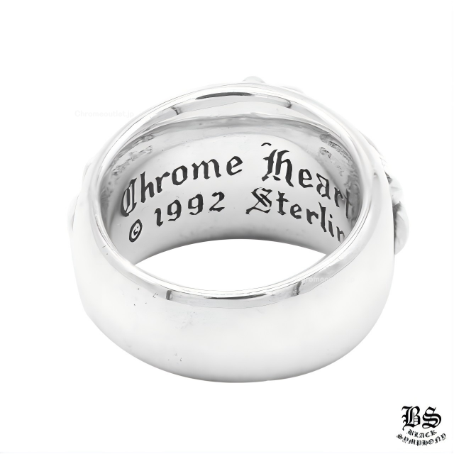 クロムハーツ フローラル クロスリング with パヴェブラックダイヤモンド