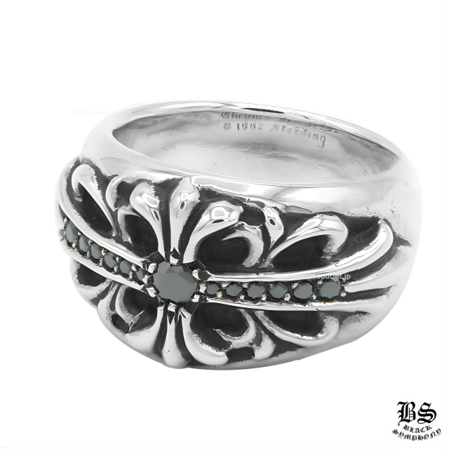 クロムハーツ フローラル クロスリング with パヴェブラックダイヤモンド