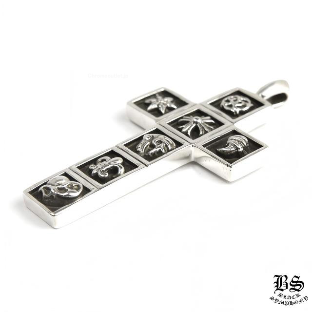 クロムハーツ フレームド クロスペンダント