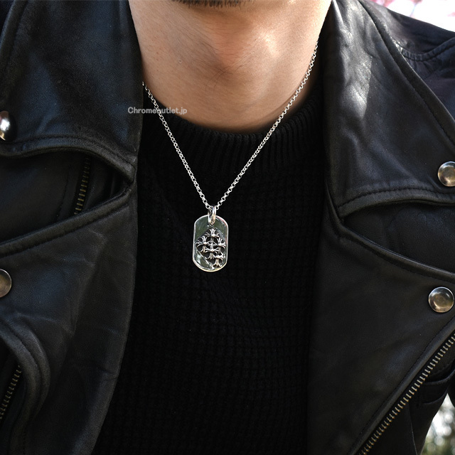 クロムハーツ レイズドセメタリークロスドッグタグ(スモール)