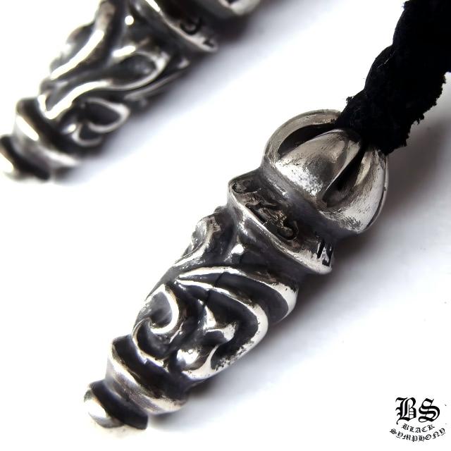 クロムハーツ タイニーレザーブレード スモール スクロール ボロチップ