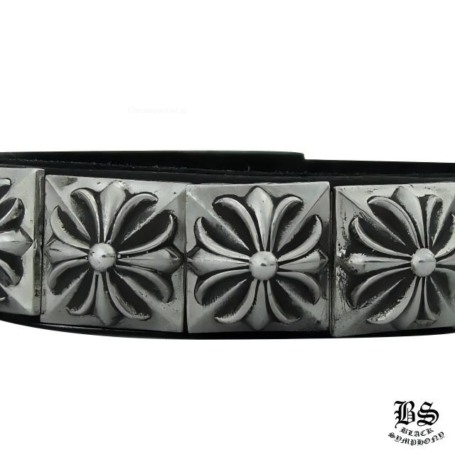 CHROME HEARTS Zero Pyramid Single Row Black Leather Bracelet