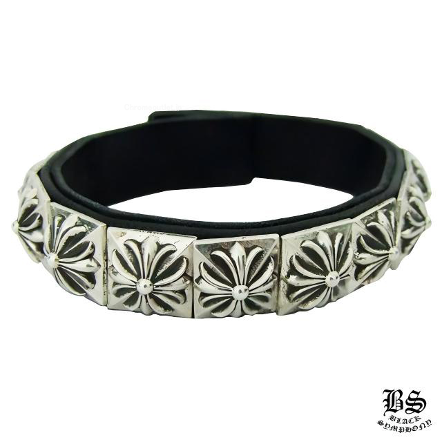 クロムハーツ　ブレスレット　レザー　ピラミッド CHROME HEARTS Zero Pyramid Single Row Black Leather Bracelet