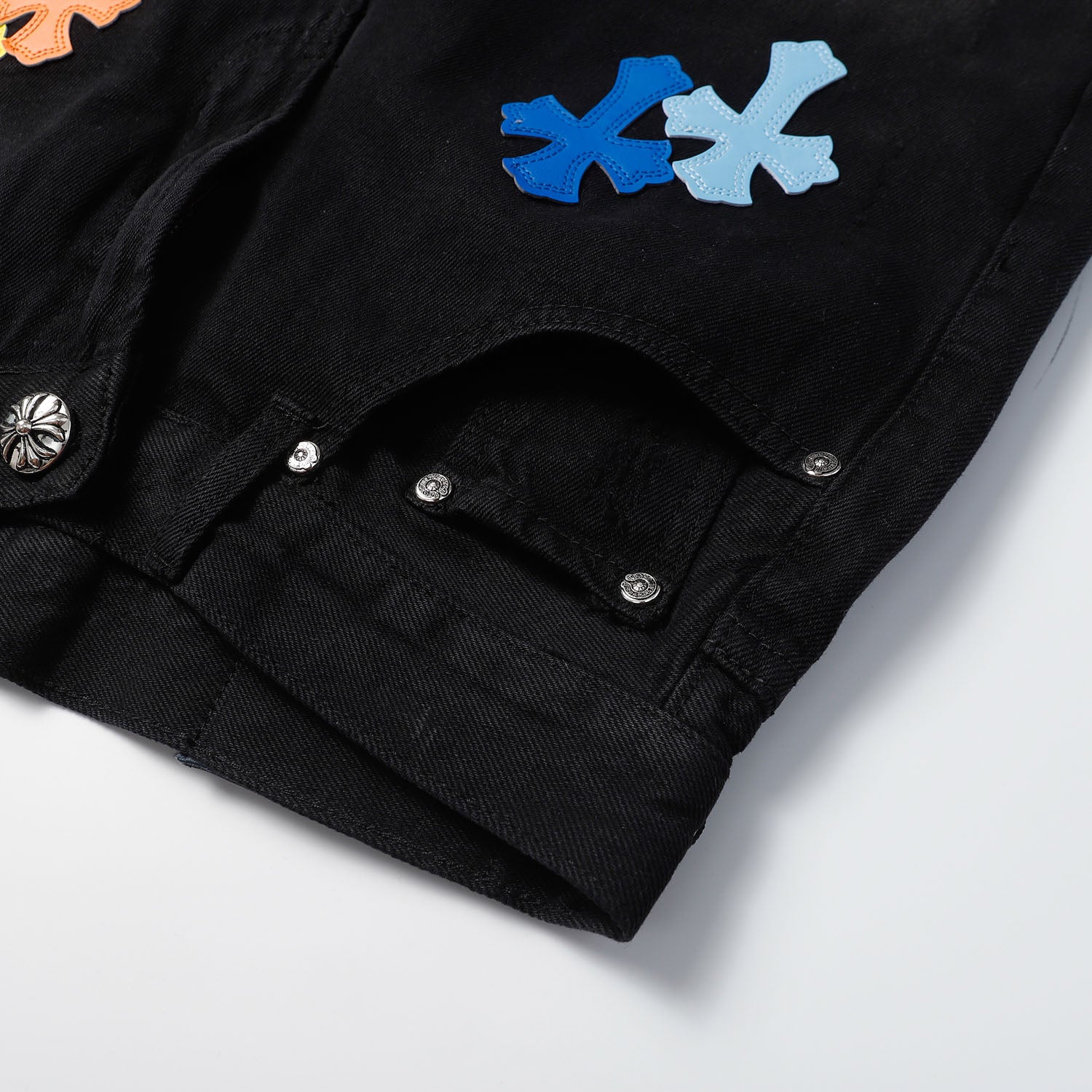 【Chrome Hearts】クロムハーツ 新作デニムショートパンツ 9922