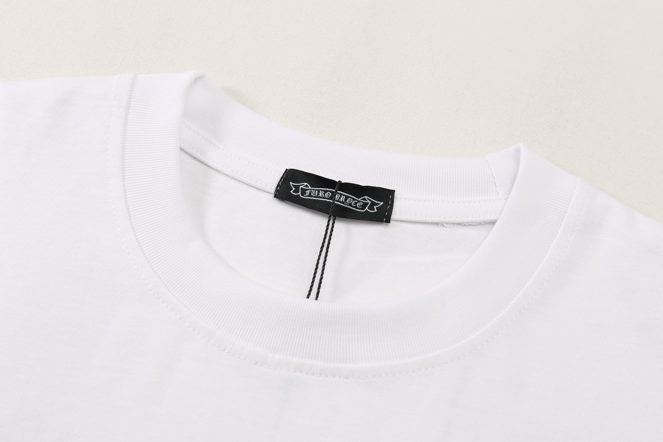 Chrome Hearts Tシャツ黒&白 H0159