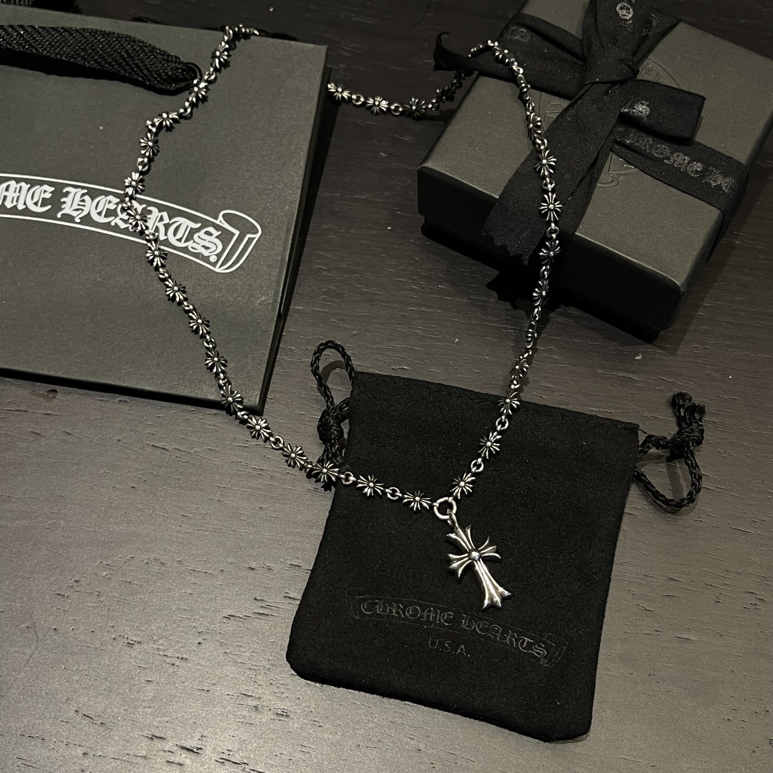 Chrome Hearts クロムハーツ クロス一体型ネックレス ゴシック調 クロスパーツ連結
