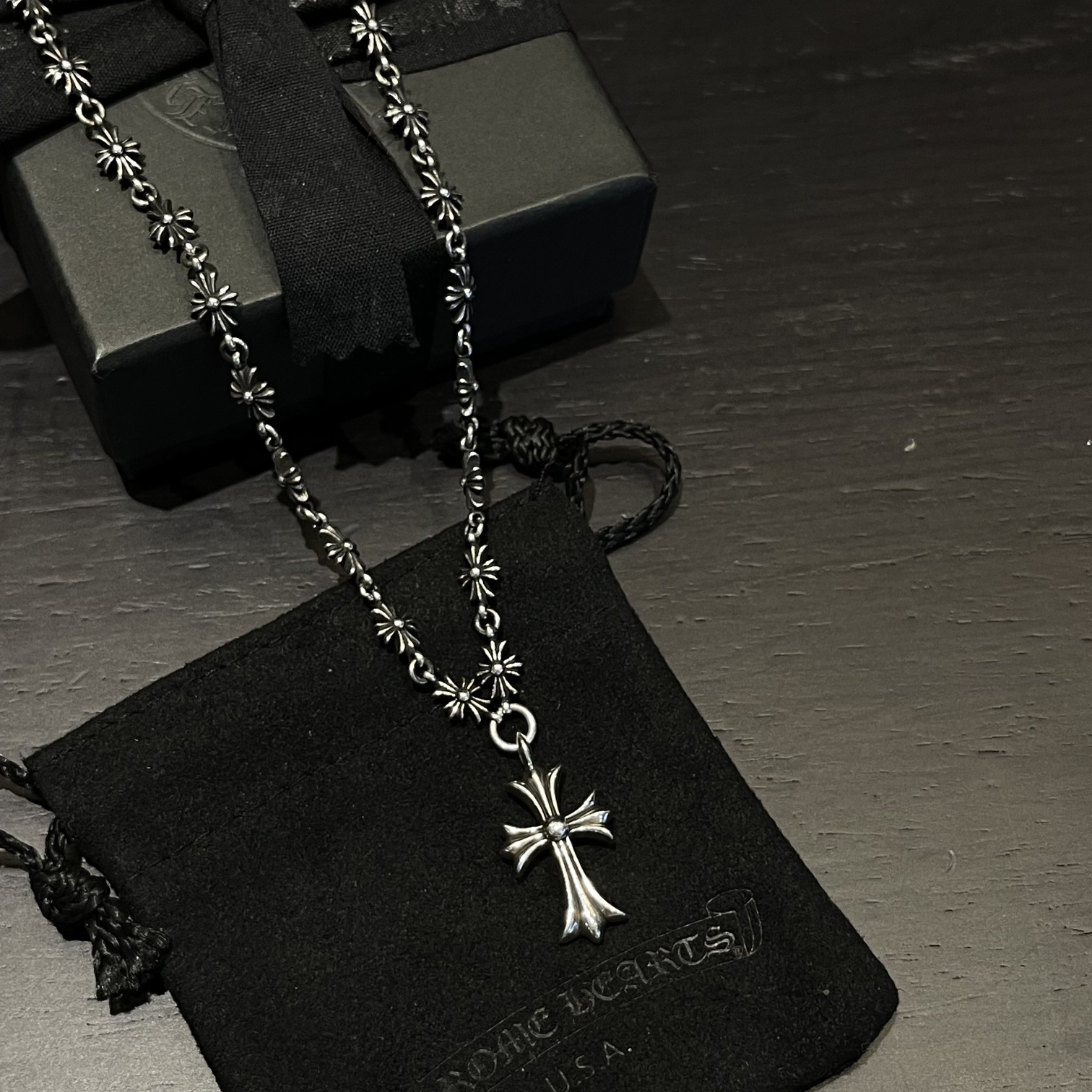 Chrome Hearts クロムハーツ クロス一体型ネックレス ゴシック調 クロスパーツ連結