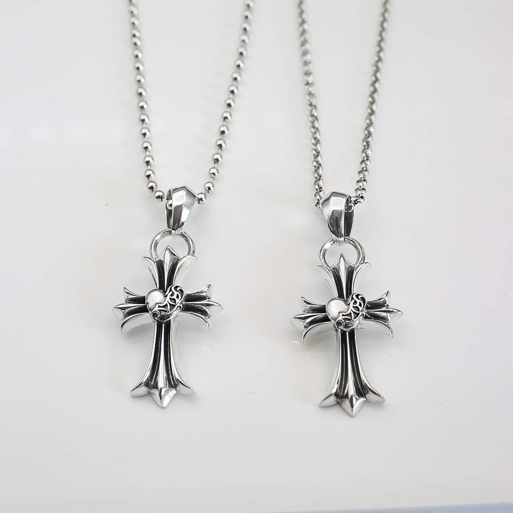Chrome Hearts クロムハーツ ハートクロス ペンダント