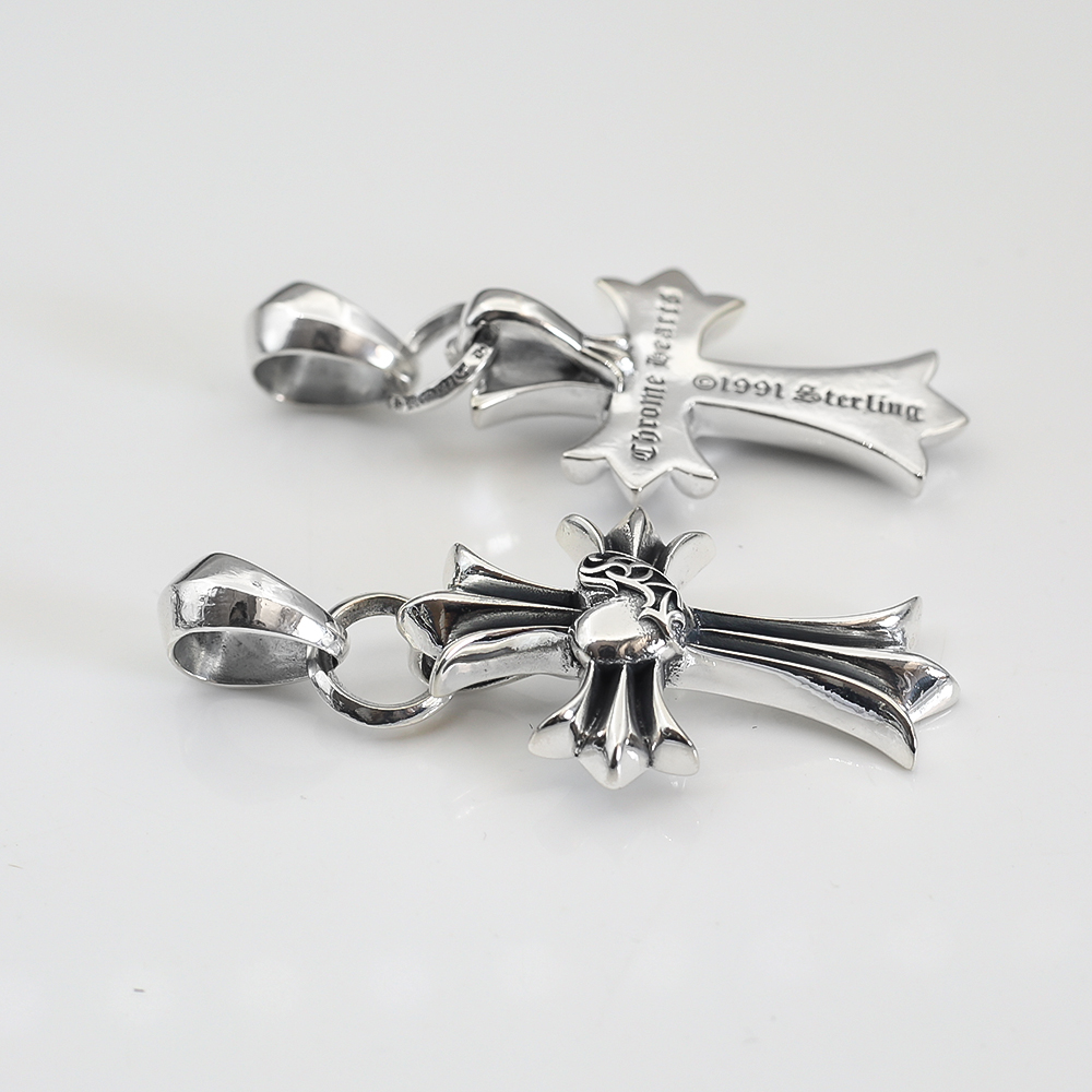 Chrome Hearts クロムハーツ ハートクロス ペンダント