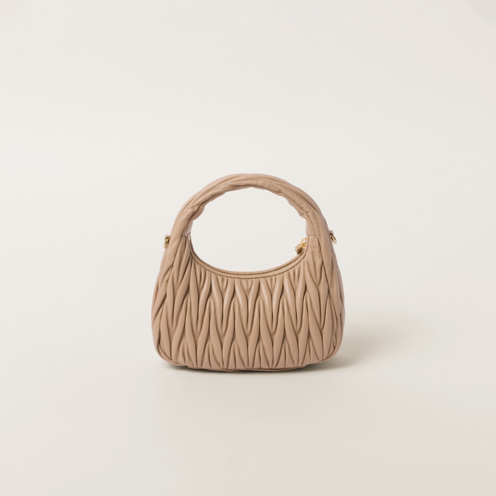 THEMALLワンダー マテラッセレザー ホーボーバッグ