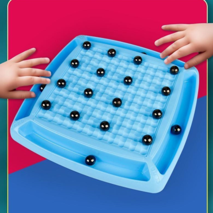 เกมวางแผนบนโต๊ะสำหรับพ่อแม่และลูกแบบแม่เหล็ก