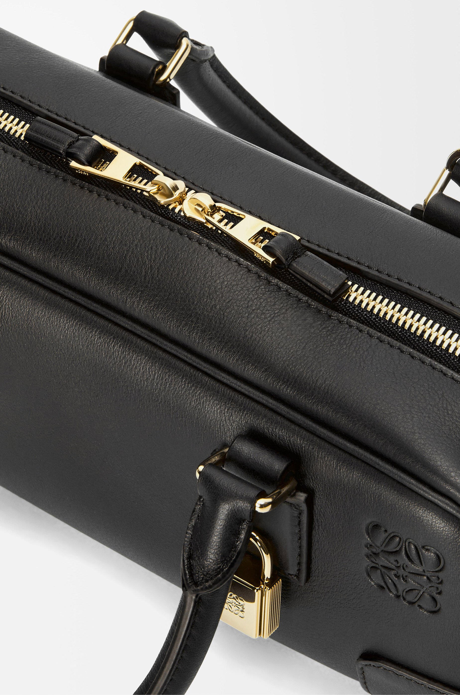 アマソナ23 クロップド バッグ（ナパカーフ）