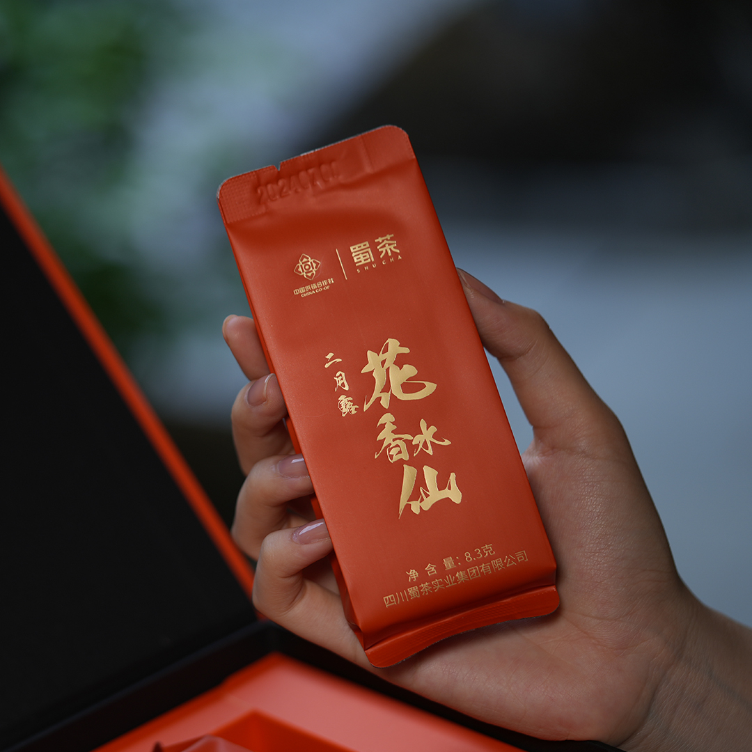 二月露·花香水仙