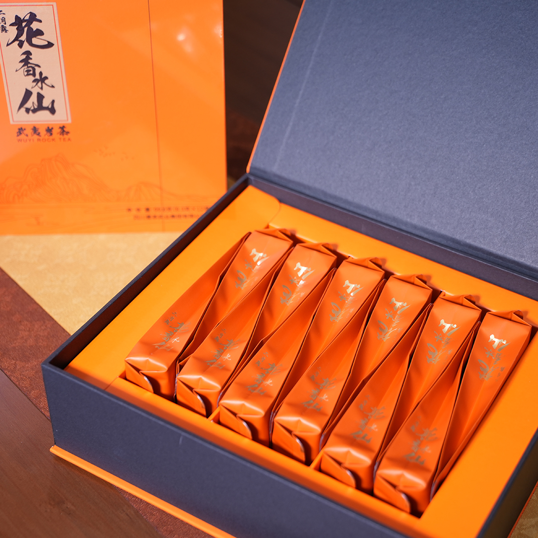 二月露·花香水仙