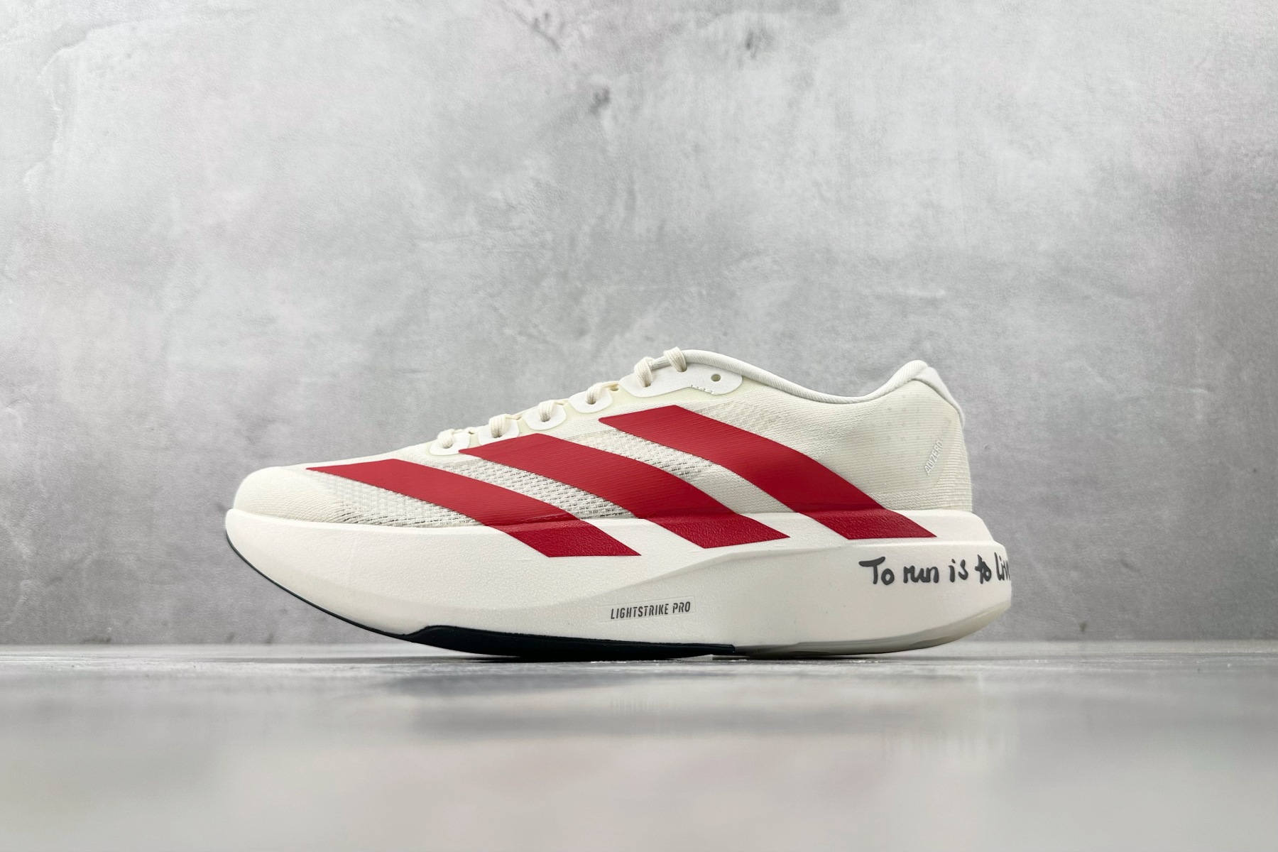 adidas Adizero Evo SL 跑鞋