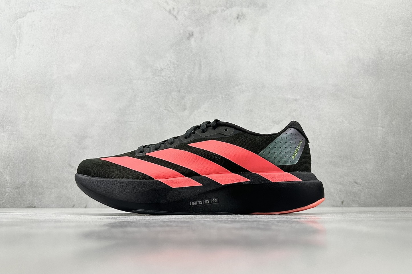 adidas Adizero Evo SL 跑鞋