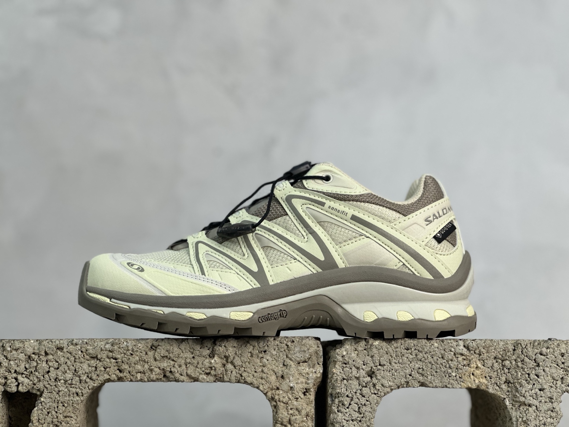 SALOMON薩洛蒙 XT-Quest 系列