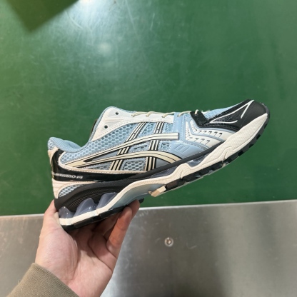 Asics Gel-Kayano 14 （特價福利）
