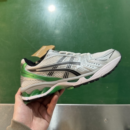Asics Gel-Kayano 14 （特價福利）