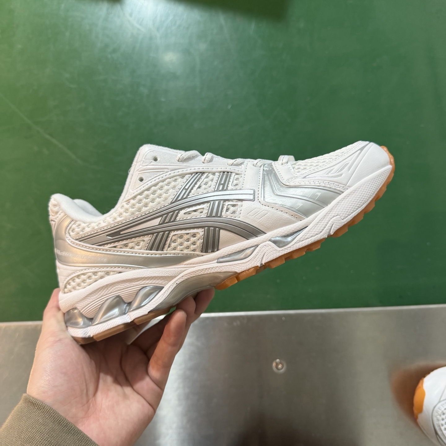 Asics Gel-Kayano 14 （特價福利）
