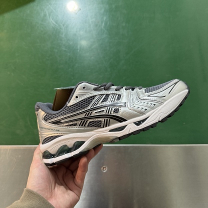 Asics Gel-Kayano 14 （特價福利）