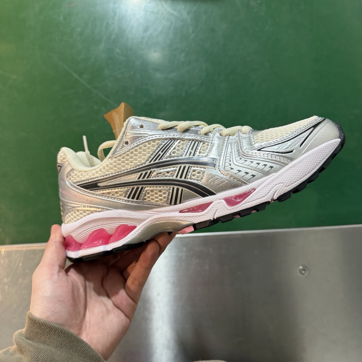 Asics Gel-Kayano 14 （特價福利）