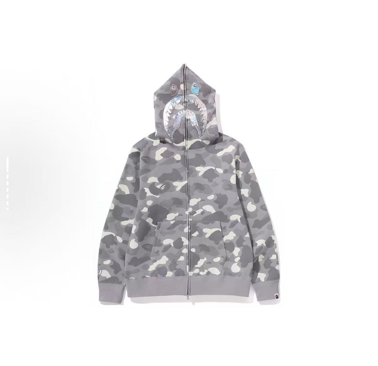BAPE 迷彩鲨鱼连帽拉链卫衣