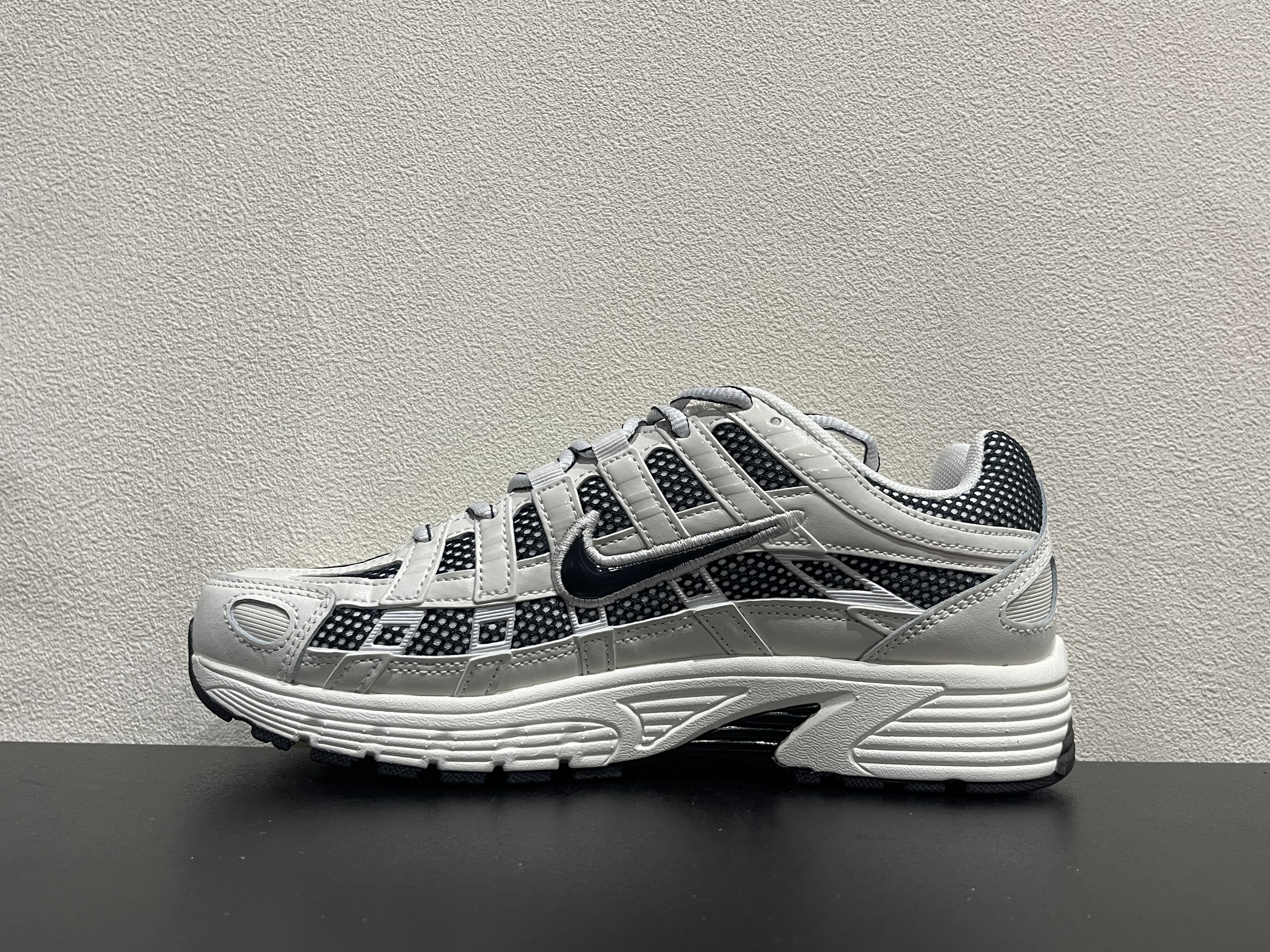 Nike P-6000(36-47.5)
