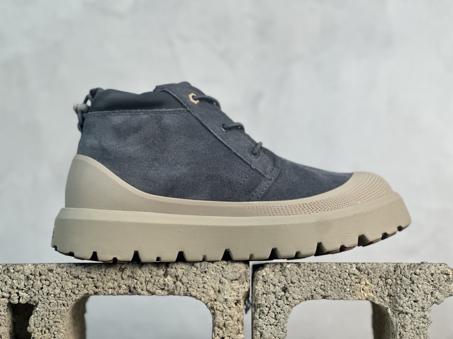 UGG 秋冬羊皮毛一体雪地靴