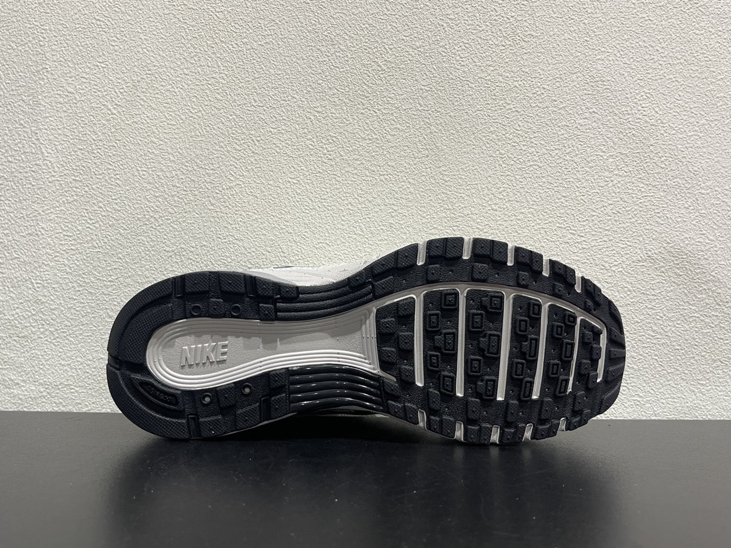 Nike P-6000(35.5-45)