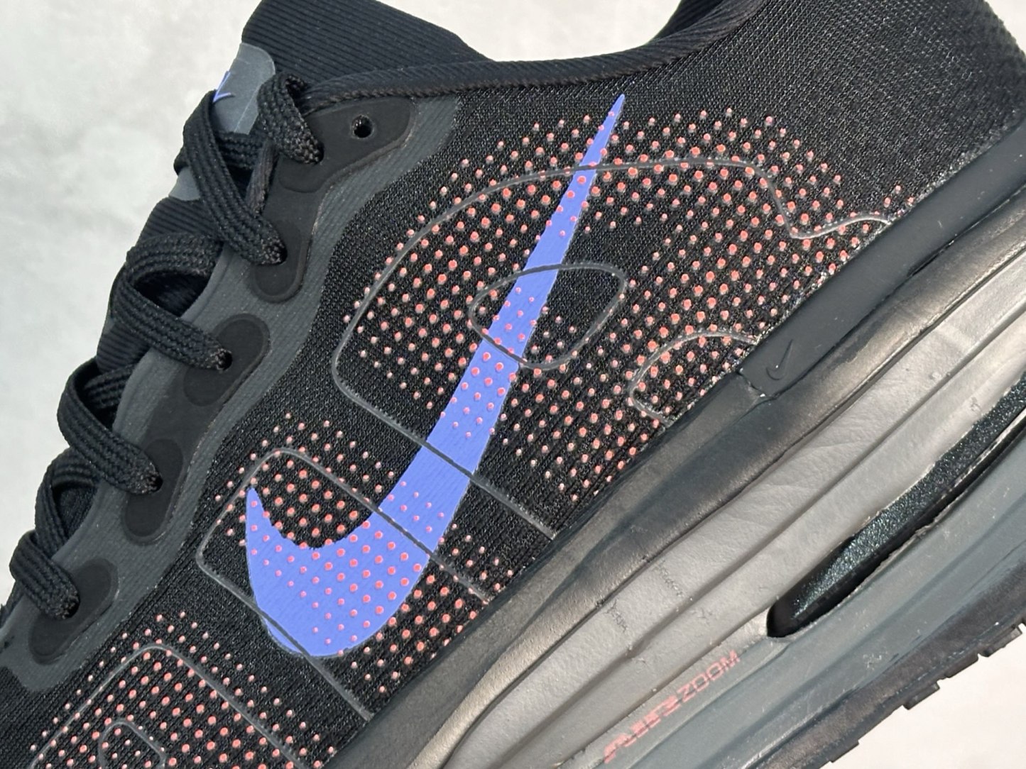 Nike Air Zoom Vomero Premium