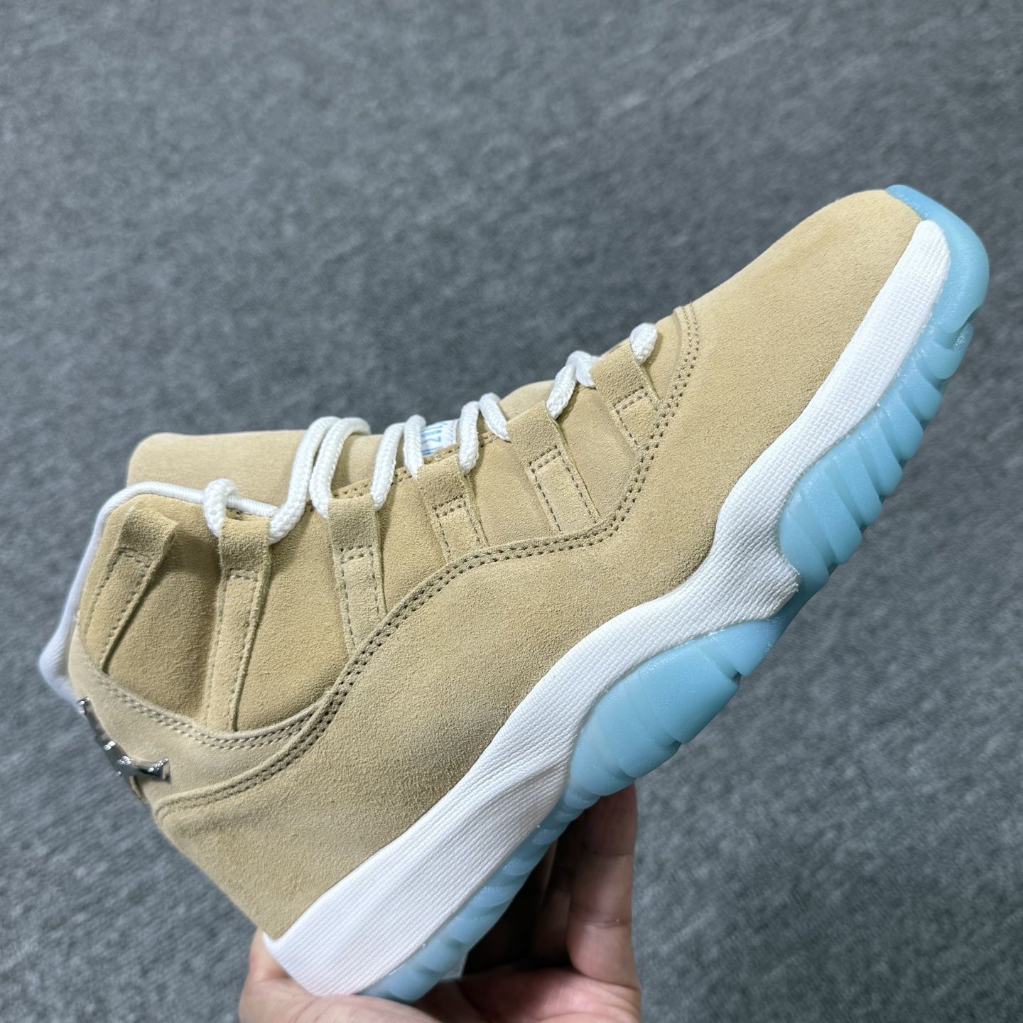 aj11 Retro "H-TOWN" 北美限定 白藍