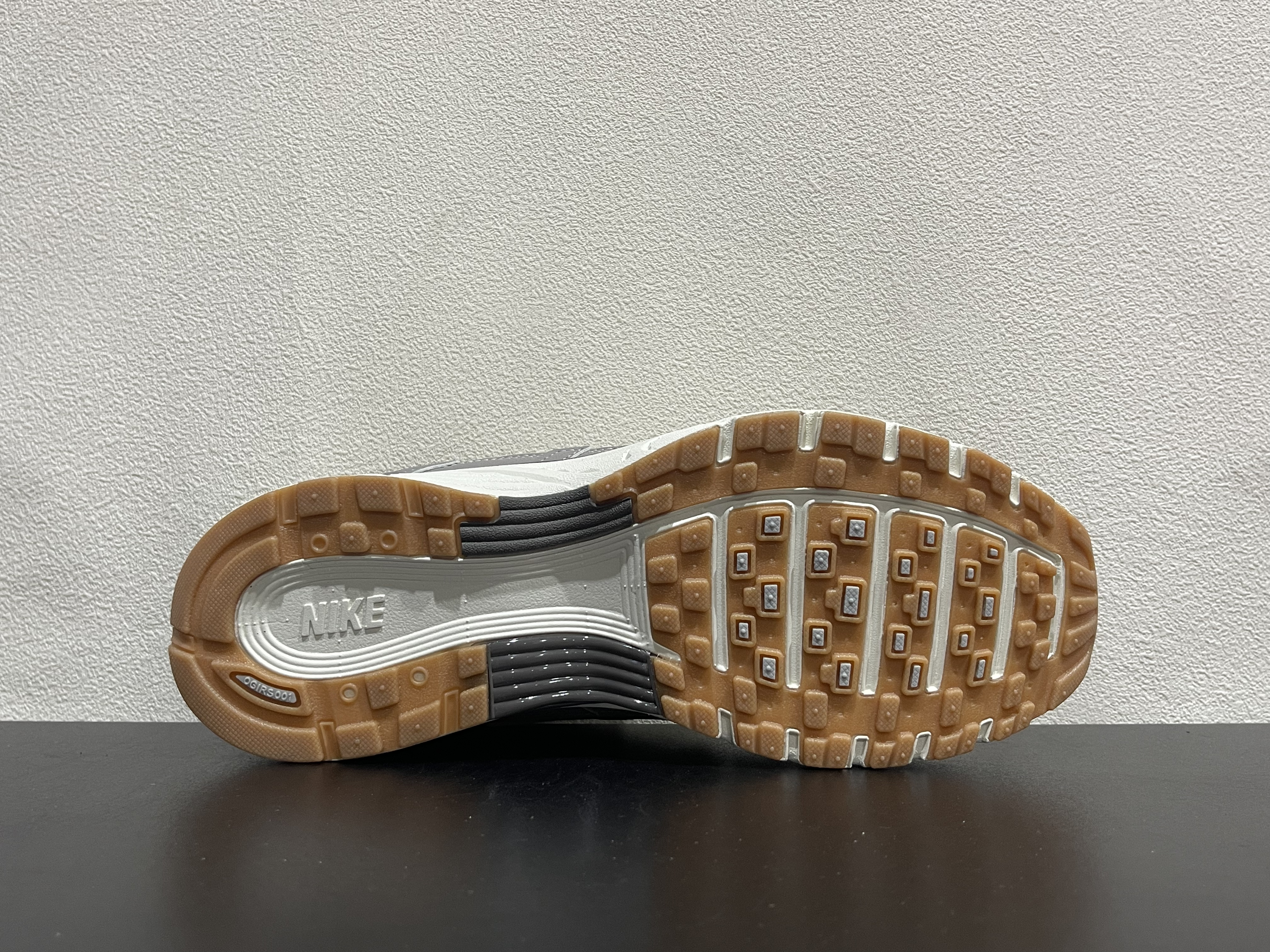 Nike P-6000(36-45)