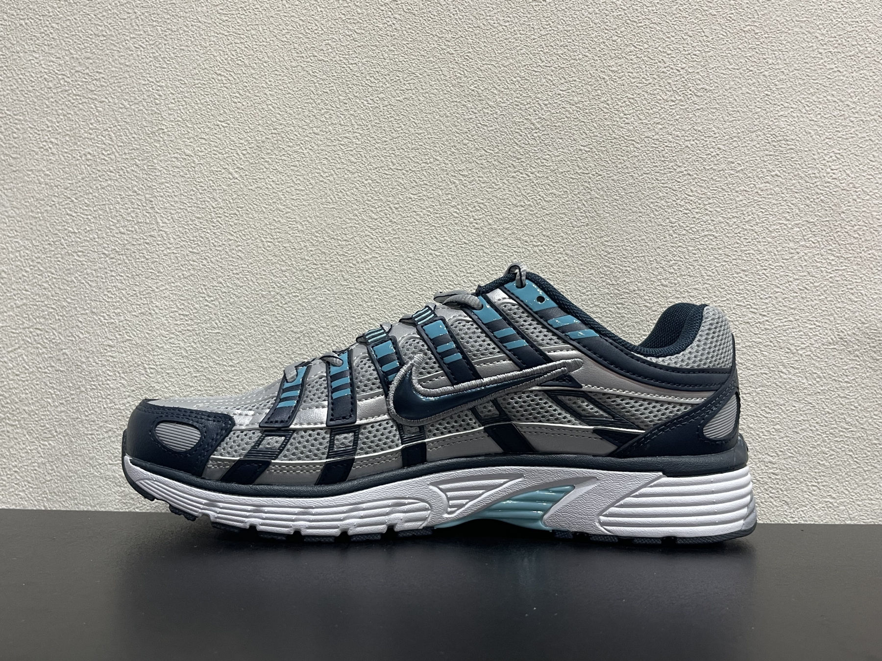 Nike P-6000(39-47.5)