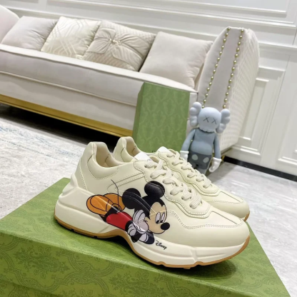 gucci 老爹鞋 系列